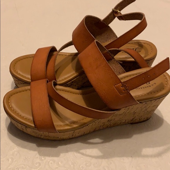 BASS Women’s Leather Wedges - Picture 1 of 2